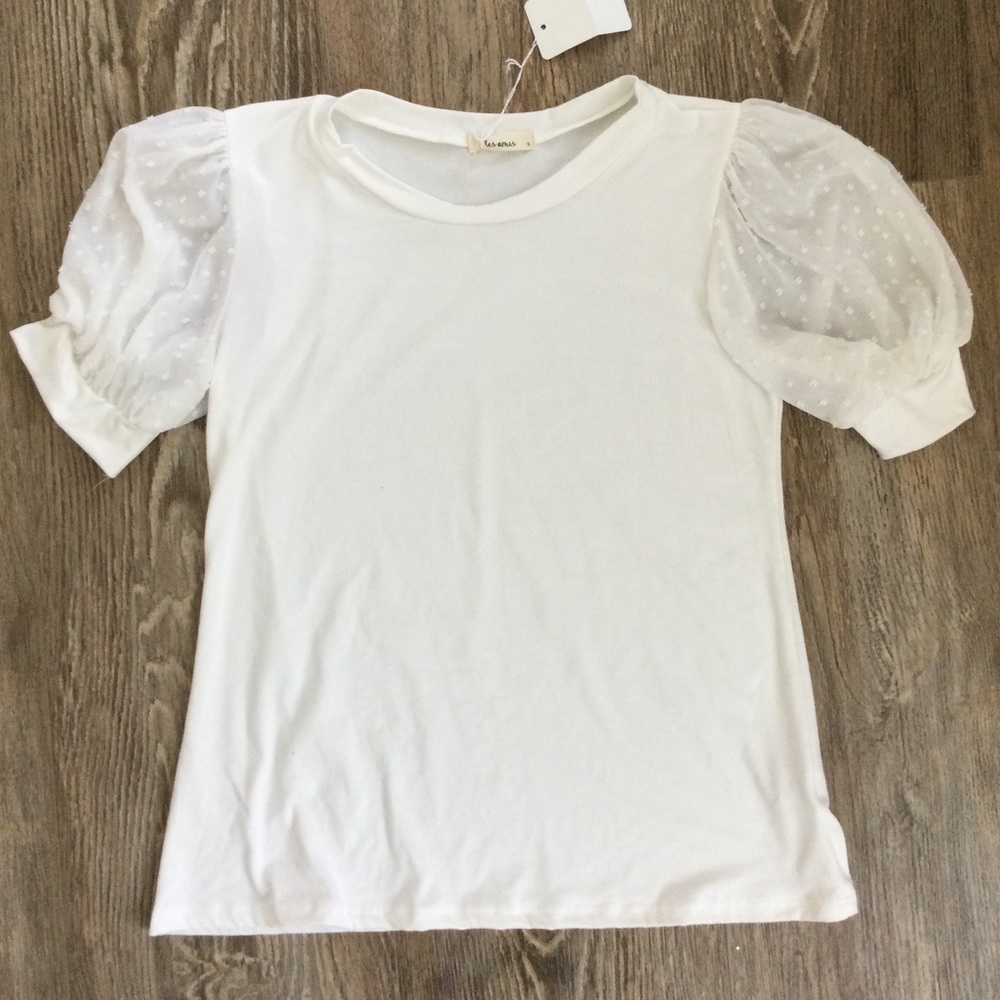 🤍Les Amis White top with Sheer puff Sleeve 🤍nwt